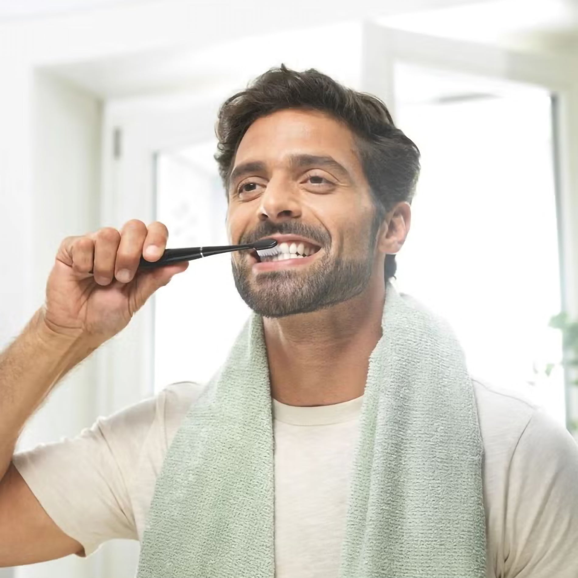 GUM Sonic Daily Battery Toothbrush - Black 4100W, Electric Toothbrushes